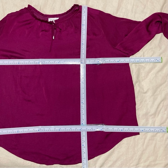 Liz Claiborne Raspberry‎ Pink Long Sleeve Tie Front Blouse | Silky & Flowy - Picture 2 of 8